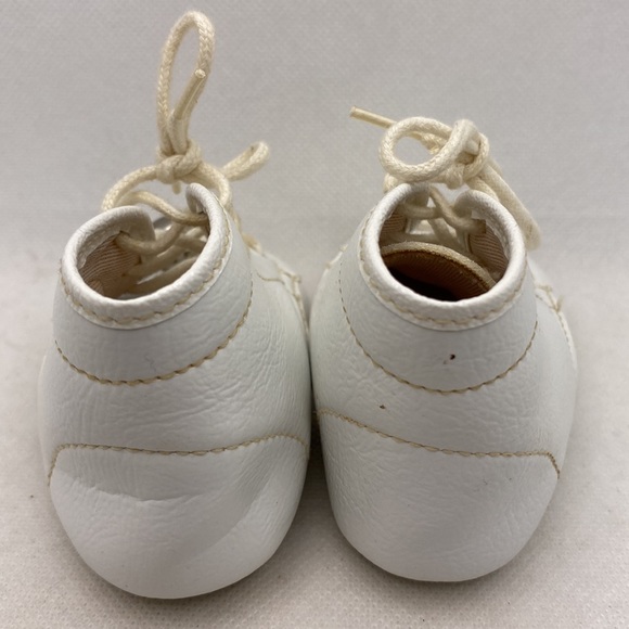 Vintage Fabien Canada White Lace Up Baby Shoes with Bells Size 0 - Picture 3 of 12